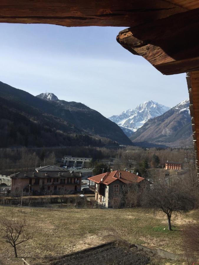 La Maison Du Pont Mont Blanc 2 La Salle Luaran gambar